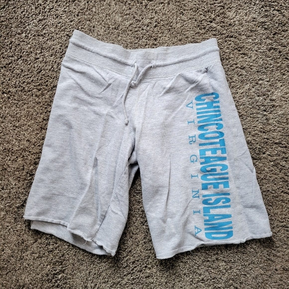 Chincoteague Island Cut Long Sweat Shorts Size Medium - Picture 3 of 8
